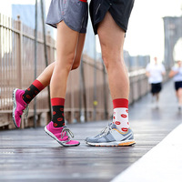 Chaussettes en coton à motif cœur et blocs de couleur, style couple, pour la Saint-Valentin, fabrication transfrontalière