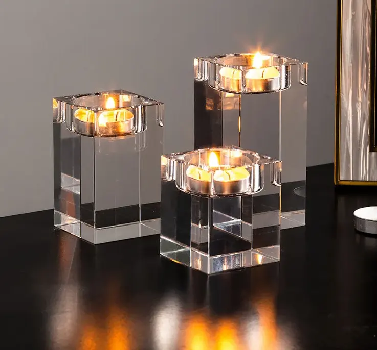 Fábrica de Pujiang, venta al por mayor, 5x8cm, candelabro de cristal transparente K9, candelabro de cubo de cristal para decoración de bodas