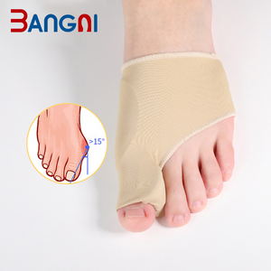 <span class=keywords><strong>De</strong></span> <span class=keywords><strong>silicona</strong></span> Natural pulgar Protector <span class=keywords><strong>corrector</strong></span> <span class=keywords><strong>de</strong></span> juanetes Halux Valgus pie juanete mangas <span class=keywords><strong>para</strong></span> pie - Product Image 3