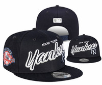Gorra Unisex de Estilo Urbano con Visera Plana Ajustable de PVC y Bordado de Letras Contáctenos para obtener el catálogo completo y más diseños