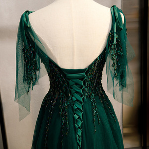 S0971N Nuevo Estilo Vestido de Noche Elegante con Cola Pequeña, Estampado Floral de Encaje, Largo hasta el Suelo, Corte en A, Cola Capilla, para Fiesta y Banquete, Verde Oscuro - Product Image 4