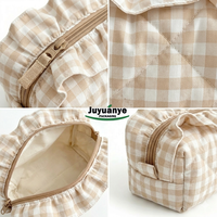 Pochette de maquillage en toile de coton matelassée à carreaux avec logo personnalisé, durable, légère, à volants, fermeture éclair, sac de toilette de voyage