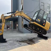 Mini-excavatrice d'occasion Japan Cat 305.5E2, poids 5,5 tonnes et capacité de godet 0,22 m³