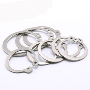 DIN471 Attaches de quincaillerie Rondelle Anneaux de retenue Circlip Anneaux de retenue en acier inoxydable pour arbres (externes) Circlip - Product Image 1