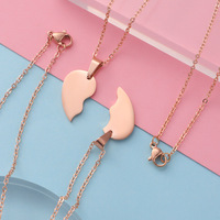 Élégant coeur blanc personnalisé Couple ensemble usine ventes directes en acier inoxydable Couple paire demi-coeur collier