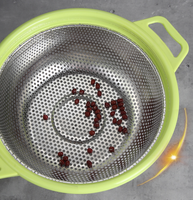 Panier de drainage en acier inoxydable pour fruits et légumes avec poignée, idéal pour le stockage, le lavage et le séchage des aliments - Prix de gros abordable