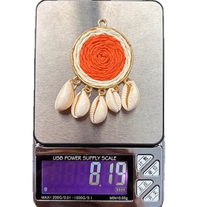Pendentifs ronds en raphia tressé, breloques coquillages pour la fabrication de bijoux DIY - Product Image 4