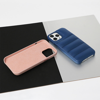 Housse de luxe en duvet TPU au toucher doux pour iPhone 12 13 14 étui en polyuréthane de haute qualité protecteur Mini Plus modèles