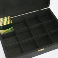 Boîte à thé d'emballage en bois massif 12 compartiments OEM et ODM personnalisée organisateur de bonbons chocolat boîte en bois de pin
