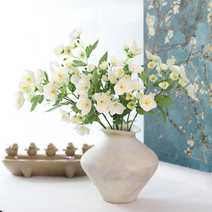 Ramo de Rosas Artificiales de Hellebore para Navidad, 47cm, 5 Cabezas, Tacto de Seda, Flor Realista, 4 Colores, Decoración para Bodas y Hogar, Venta al Por Mayor - Product Image 3