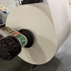 Rouleau de papier enduit de PE, grammage personnalisé 150-320 g/m², matière première imperméable pour l'emballage alimentaire, directement de l'usine - Product Image 2