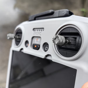 Joysticks de aleación de aluminio para <span class=keywords><strong>DJI</strong></span> Mini4 <span class=keywords><strong>Pro</strong></span> <span class=keywords><strong>Mini3</strong></span> <span class=keywords><strong>Pro</strong></span> <span class=keywords><strong>Mini3</strong></span> Air3 Mavic3 <span class=keywords><strong>Pro</strong></span> Control remoto Thumb Rocker Drones Accesorios - Product Image 6