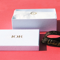 Boîte cadeau en ruban avec logo personnalisé emballage en papier écologique et recyclable avec feuille d'or imprimée pour la décoration de bijoux de mariage