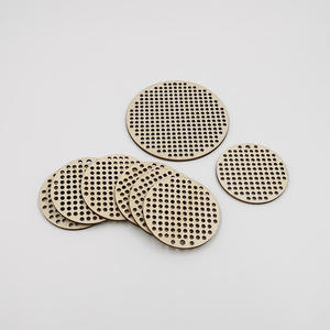 Al por mayor personalizado redondo de 4 pulgadas de madera Cruz puntada - Product Image 4