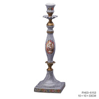 Horloge de bureau classique de luxe haut de gamme américaine et européenne en céramique et cuivre avec calendriers, ornements décoratifs en porcelaine bleue