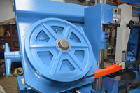 Machine à scier à ruban à double colonne MILLART, alimentation directe usine, coupe automatique du métal, transmission à engrenages à vis sans fin haute précision GHS4250