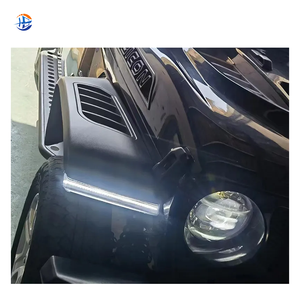 Guardabarros Ensanchados con Luz para Modificación y Actualización de Jeep Wrangler JK JL JT al por Mayor - Product Image 2