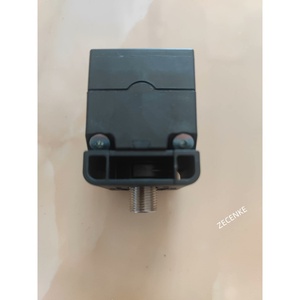 ใหม่บัลลัฟ BES021E เซนเซอร์แบบเหนี่ยวนำ BES Q40KFU-PAC30F-S04G กล่องปิดผนึก- - Product Image 4