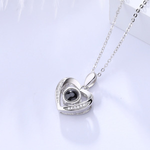 สร้อยคอจี้รูปภาพปรับแต่งได้ พร้อมฉายภาพ "ฉันรักคุณ" 100 ภาษา  วัสดุโลหะผสมสังกะสี ชุบเงิน/ทอง ประดับ<span class=keywords><strong>เพชร</strong></span>ซิร์คอน  ลดราคาพิเศษ - Product Image 3