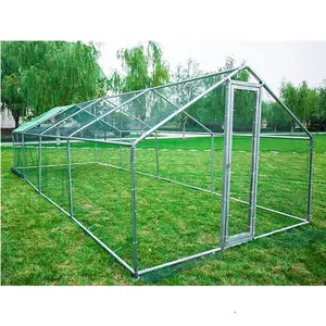 Grande cage de poulailler de jardin simple avec une bonne ventilation avec une telle couverture