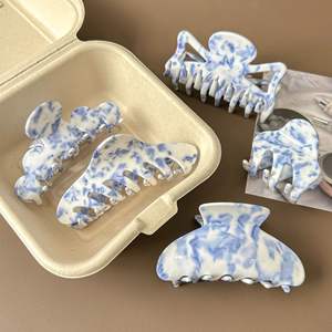 ZiTeng Vintage Azul Blanco Impresión Horquilla Set Estilo chino Acetato Tiburón Horquilla Garra Tamaño mediano Cabello azul y blanco - Product Image 2
