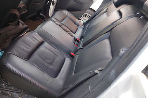 <span class=keywords><strong>Peugeot</strong></span> <span class=keywords><strong>3008</strong></span> 2018, 2.0L, Automático, SUV Clásico, Volante a la Izquierda, Interior Oscuro, 147 CV, Motor de Aspiración Natural, Asientos de Tela, Neumáticos R17 - Product Image 4