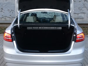 <span class=keywords><strong>Ford</strong></span> <span class=keywords><strong>Focus</strong></span> automatique 1.5L édition Fashion <span class=keywords><strong>2014</strong></span>, voiture d'occasion, conduite <span class=keywords><strong>à</strong></span> gauche, prix bas - Product Image 6