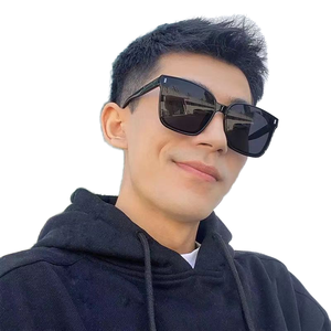 Lunettes de soleil PC surdimensionnées de luxe en gros, unisexe, classiques, carrées, sportives, protection UV400, design tendance, pour l'extérieur - Product Image 1