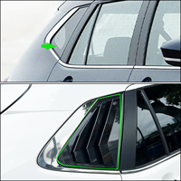 Accessoires de voiture en fibre de carbone ABS, décoration extérieure de la fenêtre arrière de la voiture, couvre-coins triangulaires latéraux, garniture pour TOYOTA Yaris Cross 2024