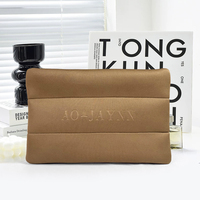 Pochette matelassée personnalisée en néoprène pour cosmétiques, maquillage et produits de beauté, idéale pour le voyage et le rangement – Fabrication OEM
