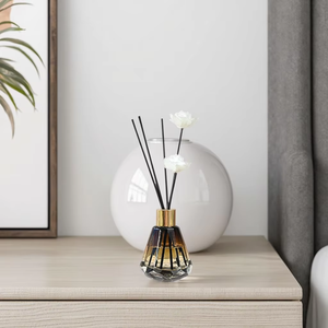 Bán buôn Gradient khuếch tán màu chai rỗng 60ml kim cương hình sậy khuếch tán chai với nắp vặn Vàng - Product Image 2