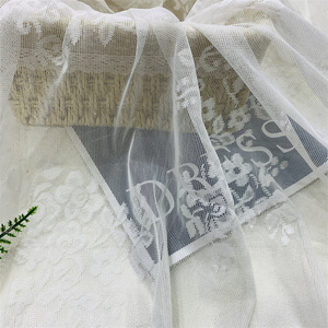 قماش دانتيل أفريقي خفيف الوزن من البوليستر جيد التهوية وسريع الجفاف - Product Image 5