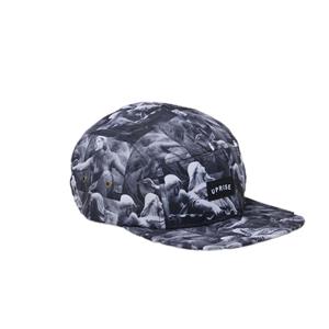 Casquette de sport souple non structurée en polyester respirant et léger à séchage rapide avec logo imprimé par sublimation personnalisé - Product Image 3