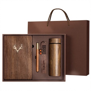 Ensemble de carnets en bois, style luxe léger haut de gamme, bloc-notes professionnel A5, design visuel saisissant, options de personnalisation, cadeau - Product Image 1