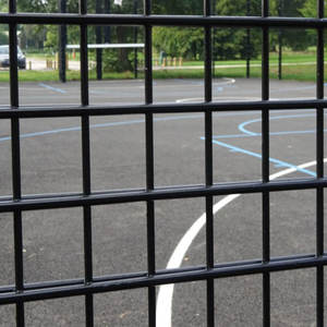 รั้วเหล็กสองชั้นแบบลวดเชื่อมเคลือบผงชุบสังกะสีสองชั้น รั้วลวดเชื่อมสองชั้นแบบแผ่นเหล็กเส้นคู่ <span class=keywords><strong>ได้</strong></span>รับการรับรองมาตรฐาน CE ความสูง 6 ฟุต - Product Image 5