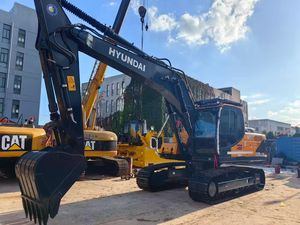 Excavadora Hidráulica Hyundai 220LC-9S de Segunda Mano, en Estado Original, Rendimiento Confiable para Construcción de Carreteras y Minería - Product Image 2