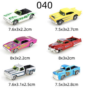 Lot <span class=keywords><strong>de</strong></span> 6 mini-voitures en alliage moulé sous pression <span class=keywords><strong>à</strong></span> l'échelle 1:64, véhicules <span class=keywords><strong>de</strong></span> course <span class=keywords><strong>à</strong></span> <span class=keywords><strong>roues</strong></span> libres, petits modèles métalliques coulissants, jouet très prisé - Product Image 3