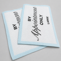 Étiquettes tissées en satin personnalisées, étiquettes de marque jacquard, rouleau de tissu haute densité, bord contrasté en relief 3D, vêtements personnalisés