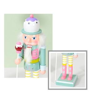 Cascanueces de Madera Hecho a Mano de 25 cm con Acabado Brillante para Regalo Navideño, Decoración Clásica para el Hogar y Escritorio - Product Image 5