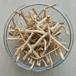 Racine de Shatavari |   Ingrédient Herbal Premium pour l'Exportation Mondiale – Pur, Biologique et de Qualité Garantie - Product Image 1