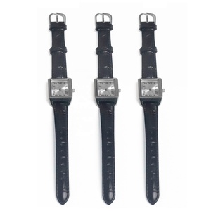 レディース スクエア レザーバンド ウォッチ 女性用 ステンレススチールケース 防水 クォーツ時計 ローマ数字付き 彼女へのギフト - Product Image 6