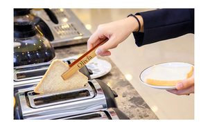 Pinces à pain en <span class=keywords><strong>bambou</strong></span> massif écologiques gravées sur mesure en gros, ustensiles de cuisine 4 pièces pour serveurs avec logo - Product Image 3
