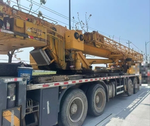 Grue sur camion d'occasion 50 tonnes, modèle 2017, hauteur de levage 43,5 m, moteur, boîte de vitesses, pompe, excellent prix et état, provenance Chine - Product Image 3