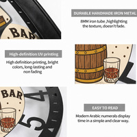 Horloge murale en métal décorative, cadran en forme de baril de whisky, chiffres arabes, en fer forgé, face en bois traité UV, pour la décoration de la cave des hommes, du bar à domicile, du pub, ou comme cadeau