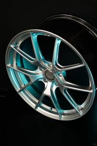 Cerchi Forgiati 5x114.3 5x120 Cromati Sportivi Jante in Lega di Alluminio da 17 18 21 22 20 24 26 Pollici Forgiati per BMW Benz <span class=keywords><strong>Audi</strong></span> - Product Image 3