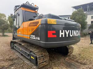 รถขุดไฮดรอลิกมือสอง Hyundai 220LC-9S ขนาด 22 ตัน เครื่องยนต์ Cummins บุ้งกี๋ 1.0 เมตร กำลัง 112 กิโลวัตต์ สำหรับงานก่อสร้าง - Product Image 4