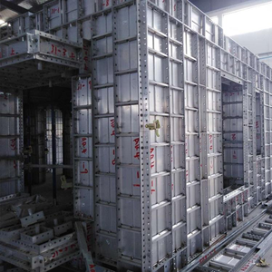 Système de coffrage en béton <span class=keywords><strong>pour</strong></span> la construction de maisons, avec des panneaux en aluminium préfabriqués, des colonnes métalliques et des étais - Product Image 5