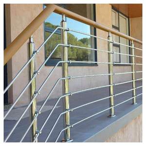 Rampe en acier galvanisé pour plateforme d'escalier d'usine, passerelle et bâtiment industriel avec protection extérieure durable - Product Image 2