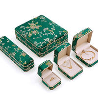 Vente en gros usine : Coffret de bijoux de luxe en brocart de soie chinois à motifs floraux, multicolore, pour bagues, colliers et boucles d'oreilles, idéal pour mariages et festivals