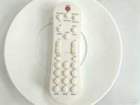 Control Remoto Inteligente Universal de Repuesto de Alta Calidad con Código Fijo, Batería AA, 28 Teclas, para TV, DVD, DVB, Proyector, Alcance de 10 m